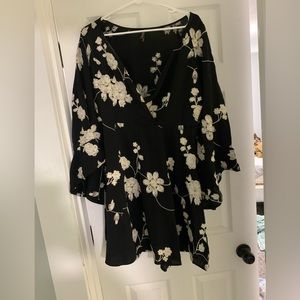 Black Flutter Sleeve Dress w/ White Flowers